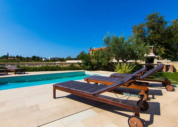 Dominika * Kaštelir