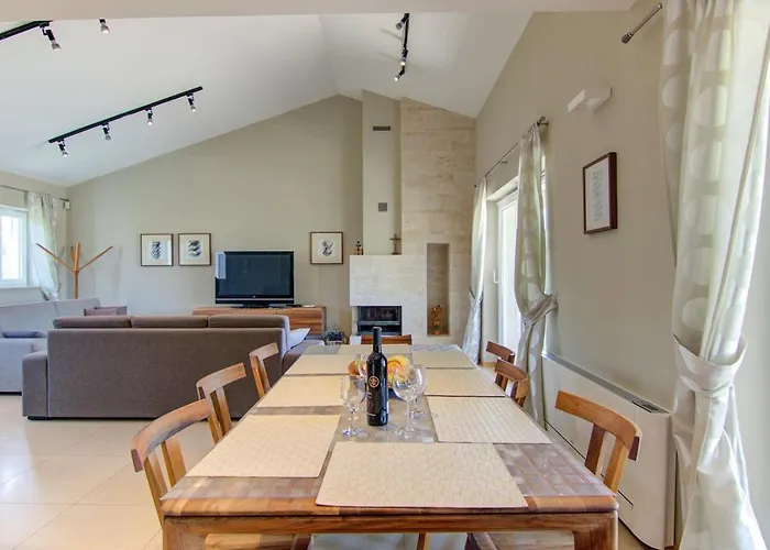 Villa Dominika Kaštelir