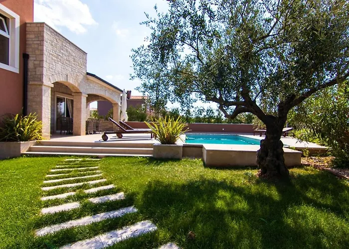 Dominika * Kaštelir