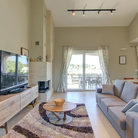 Dominika * Kaštelir